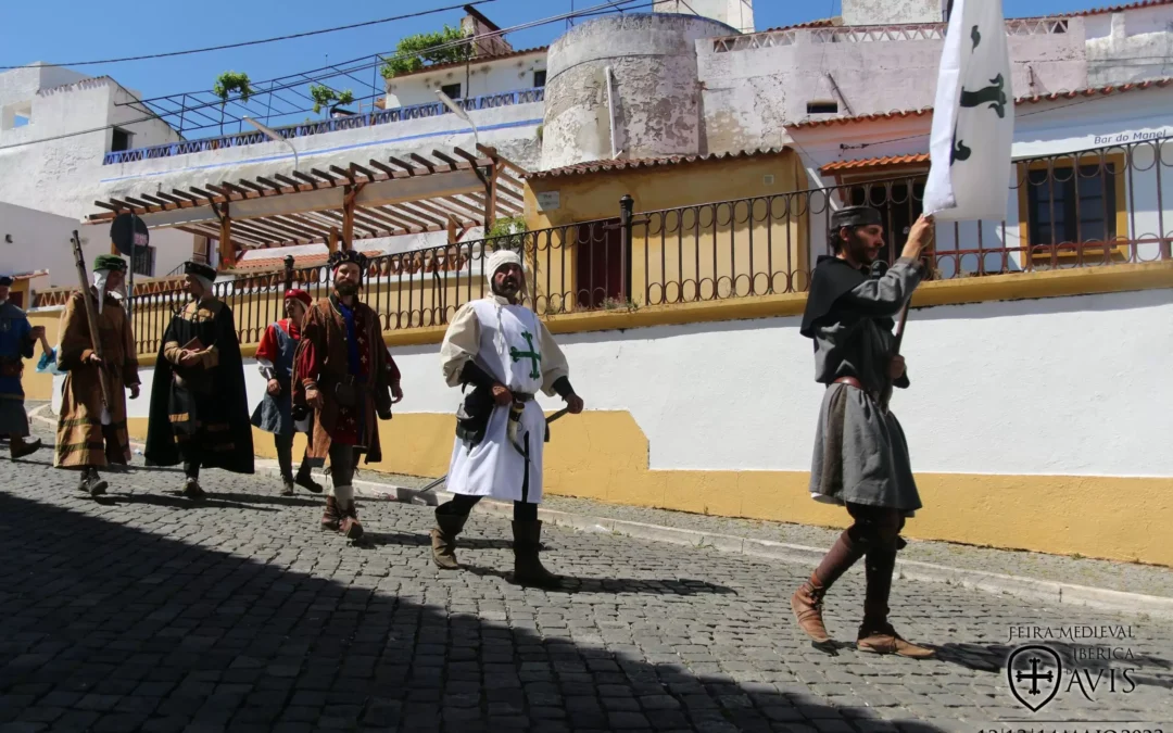 Vista-se a rigor e participe!